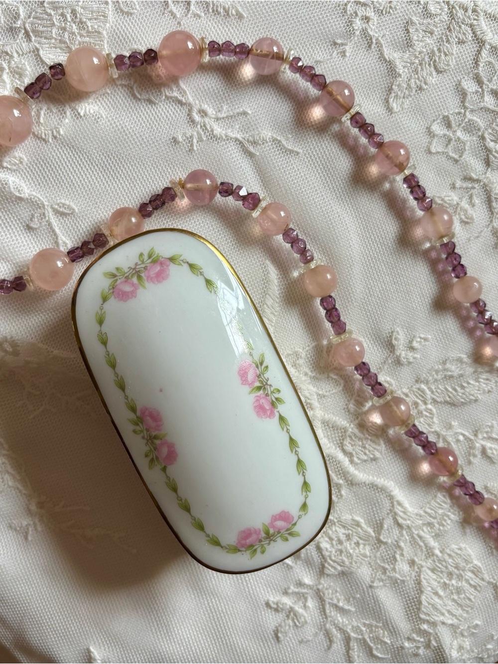 Pink and Purple Beaded Necklace -Vintage Art Deco Glass